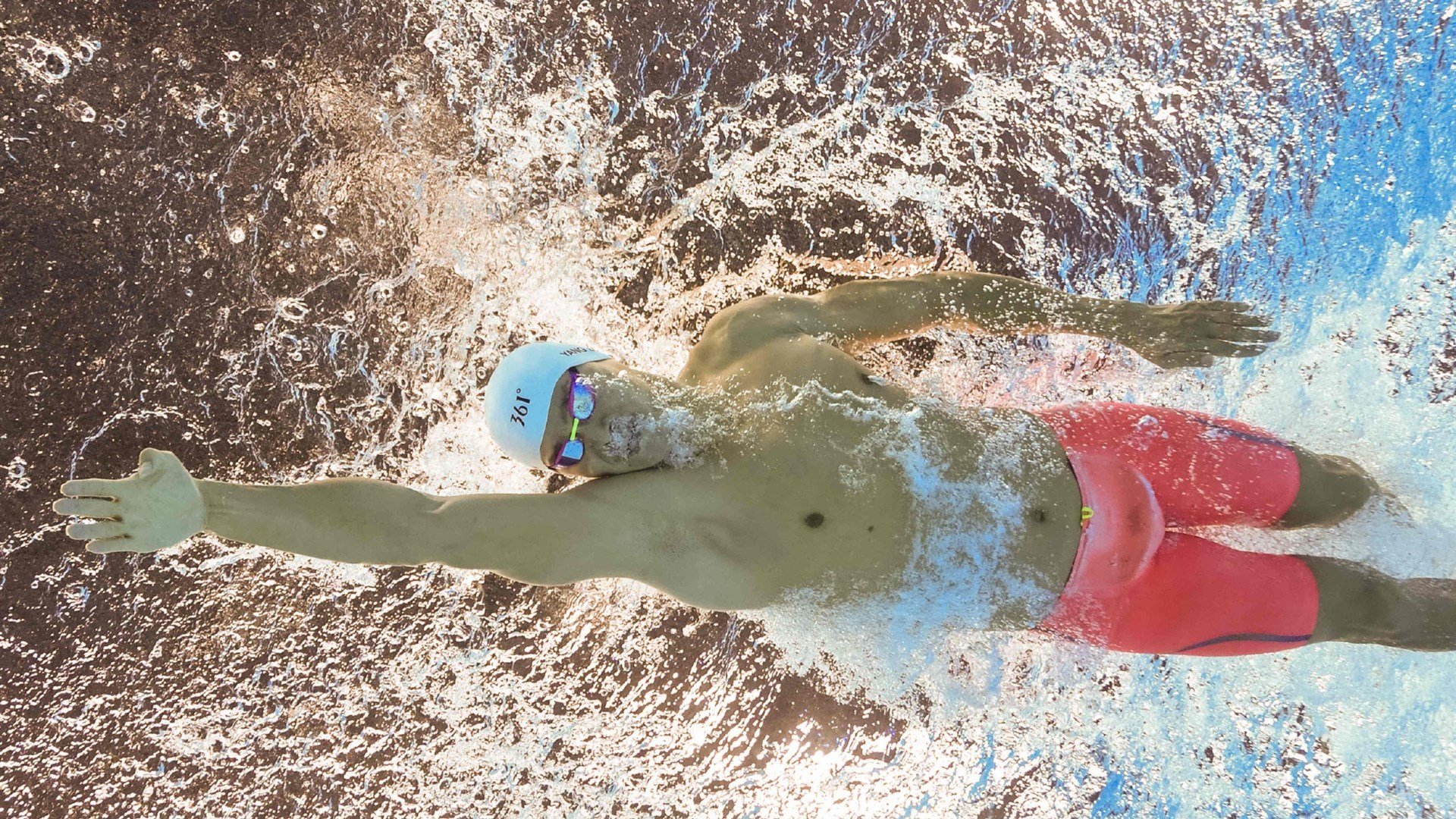 拼搏不息中国篮球不断前行,篮球拼搏精神